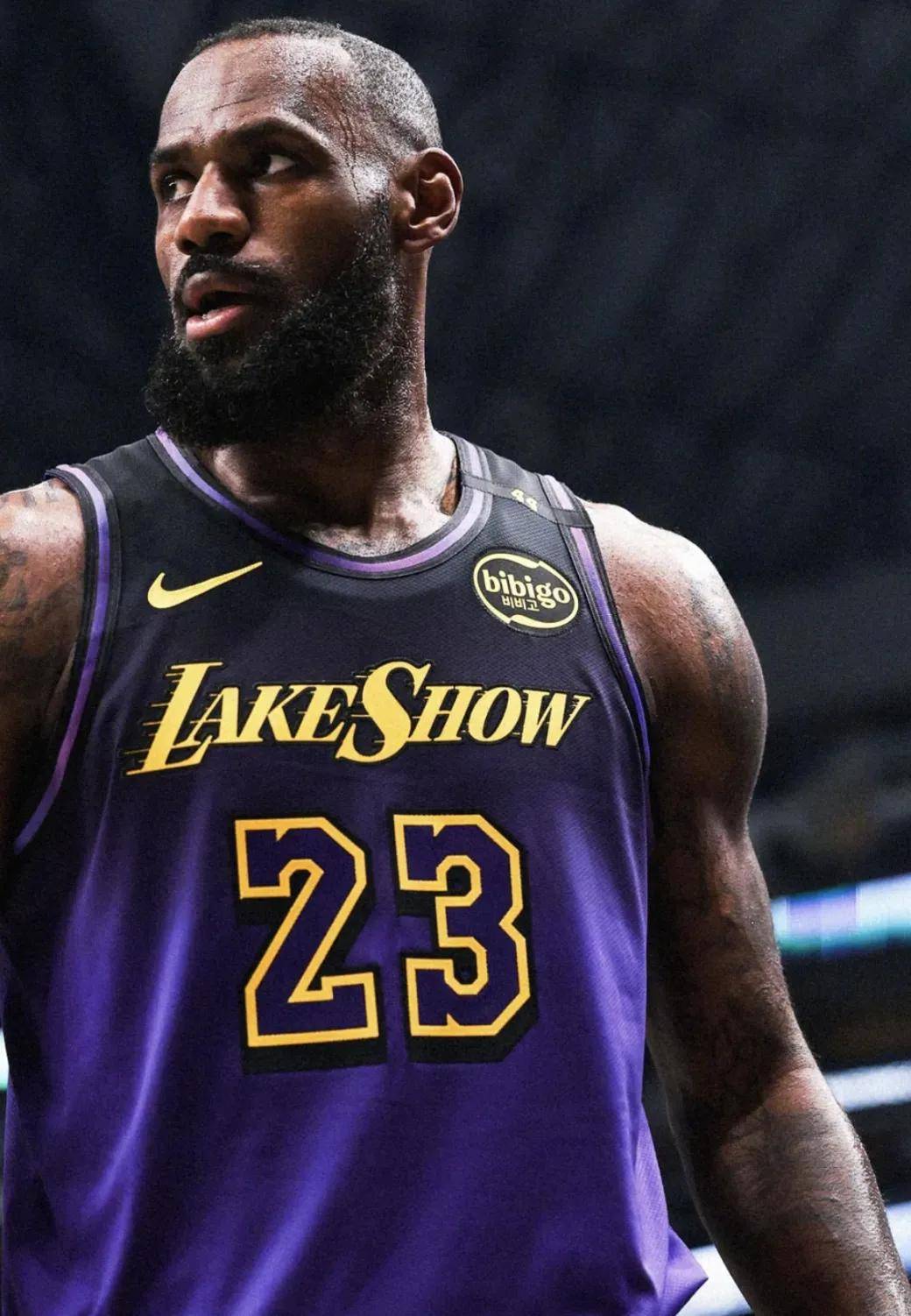 边路通道的 边路通道的